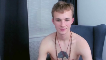 Emery_Daniels  18-11-2021 video chill